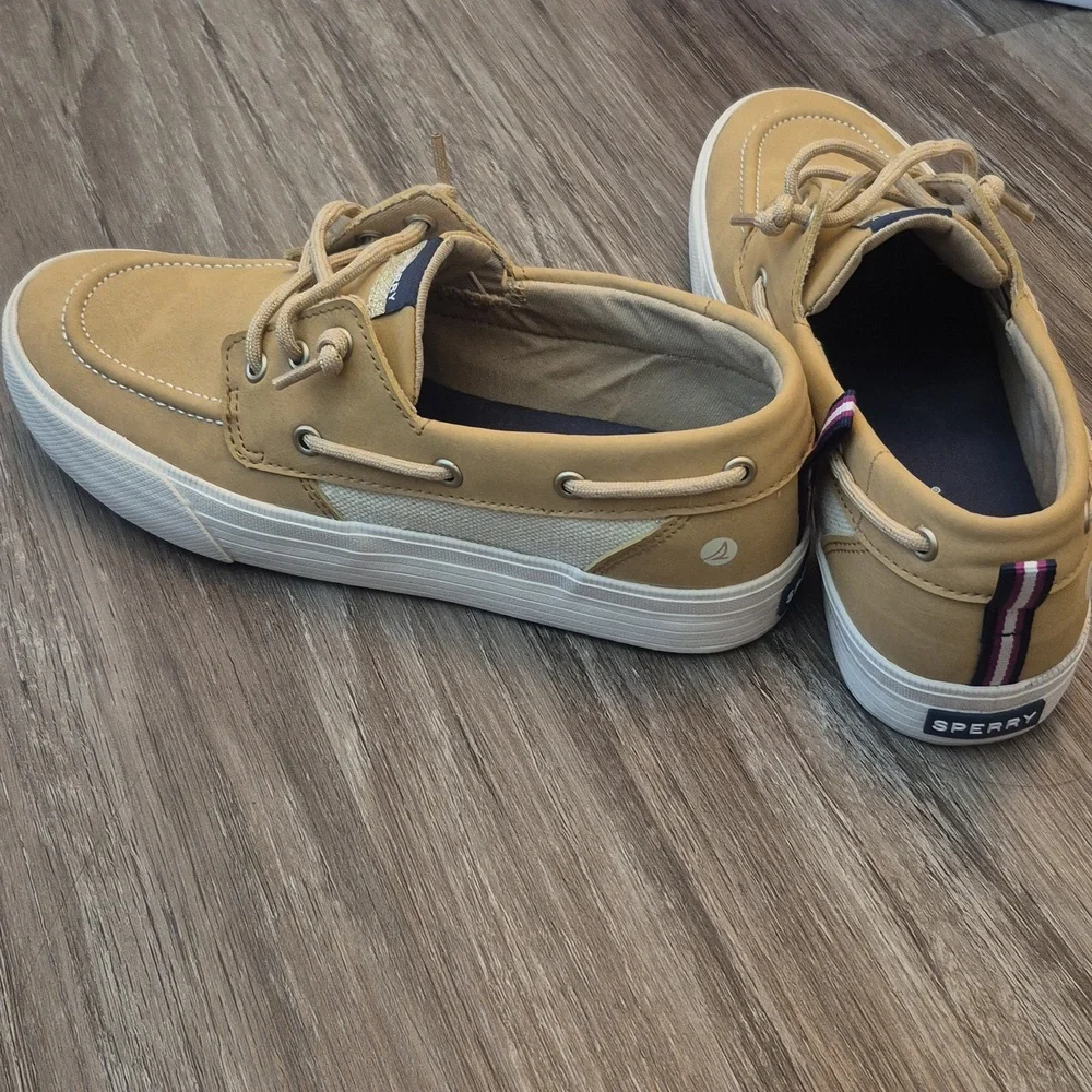 Sperry Tan Boat Shoes Nautical Size 6.5 Womens Or Size 5 Mens - Picture 2 of 4